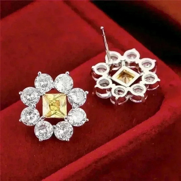 Gorgeous Sterling Silver Diamond & Citrine Flower Studs - Picture 3 of 4